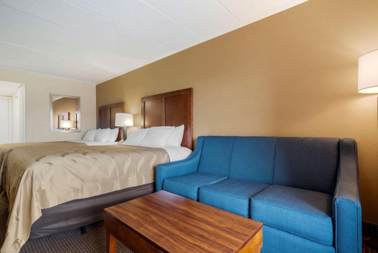 Quality Inn & Suites Oceanblock Ocean City Exterior photo