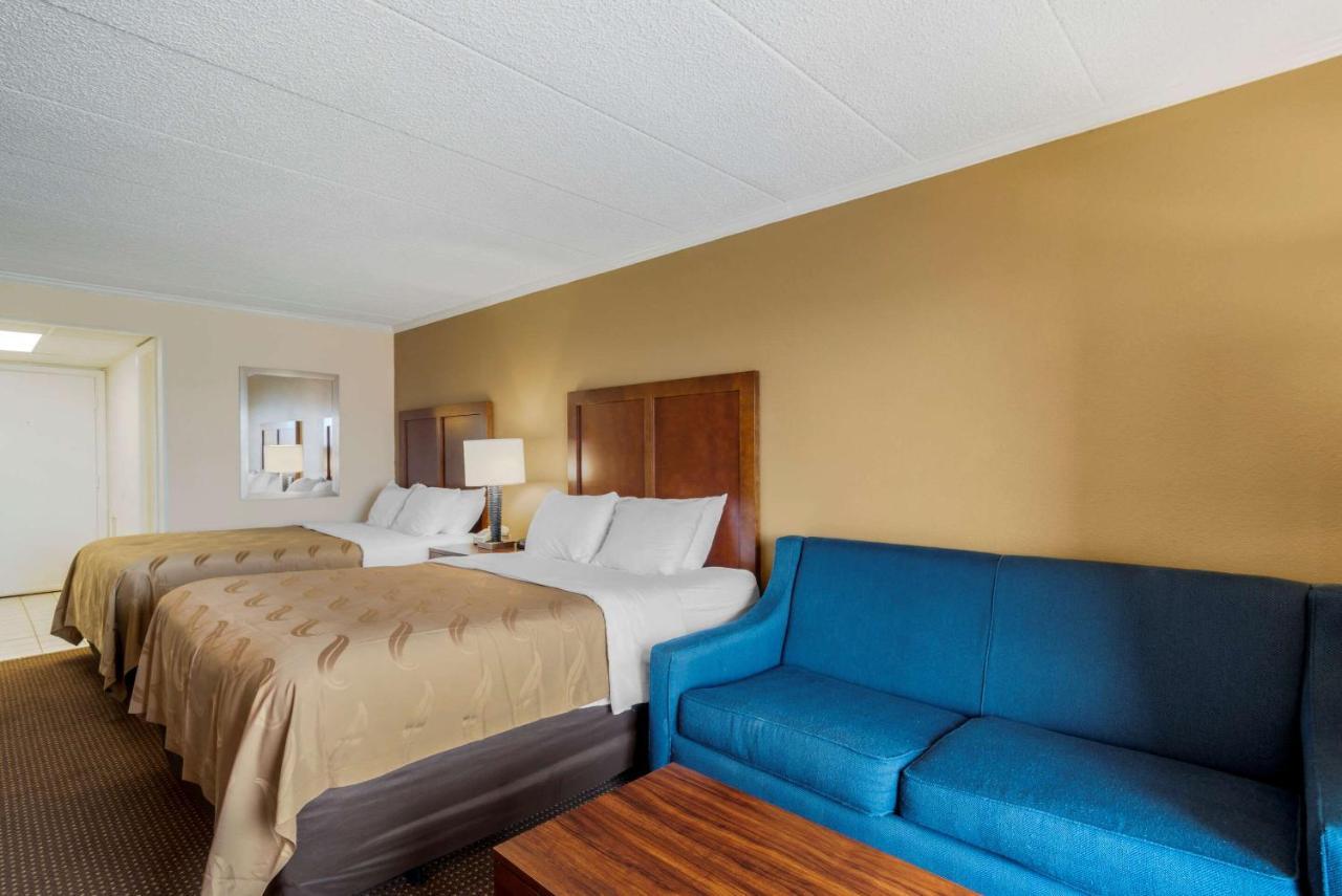 Quality Inn & Suites Oceanblock Ocean City Exterior photo