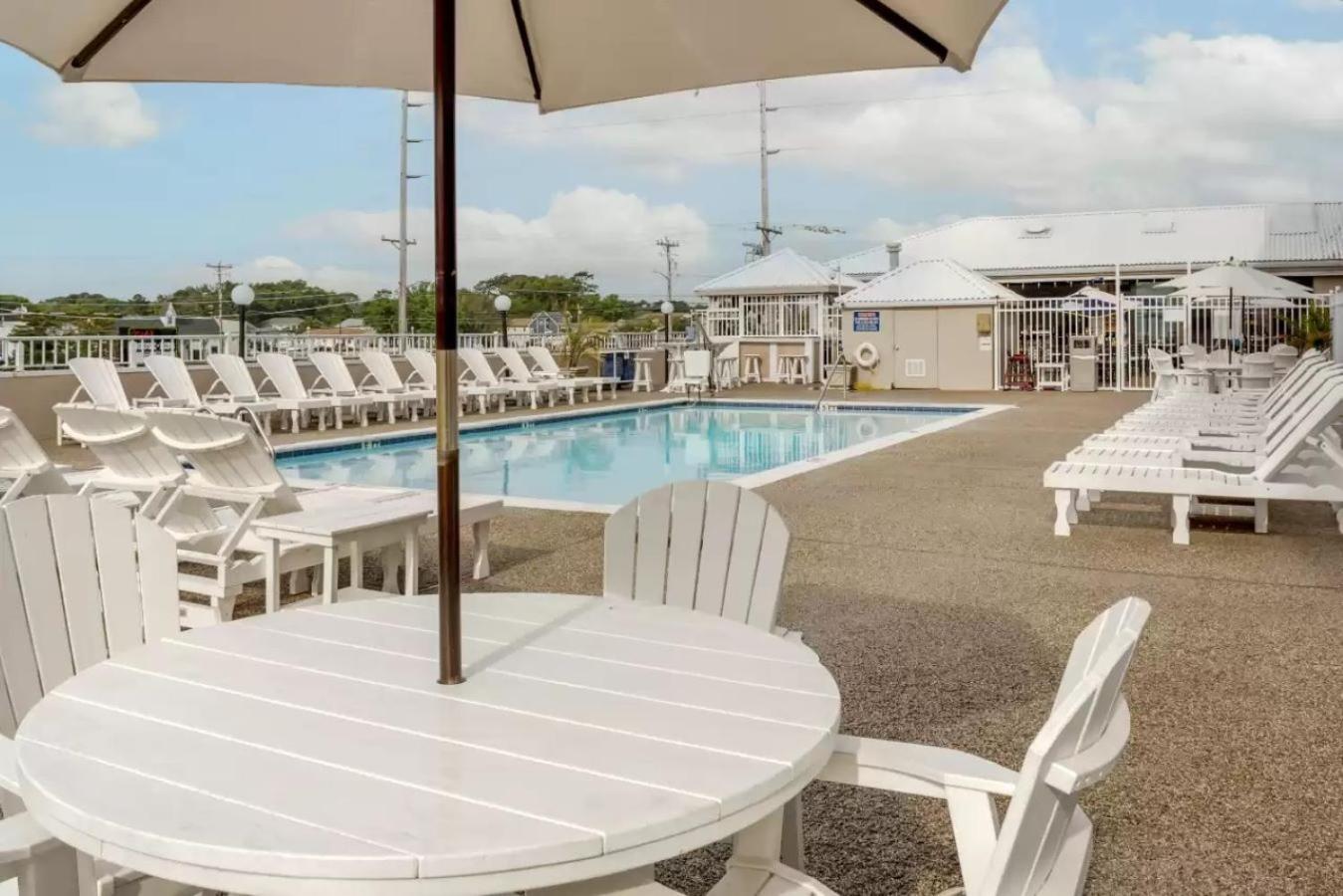Quality Inn & Suites Oceanblock Ocean City Exterior photo