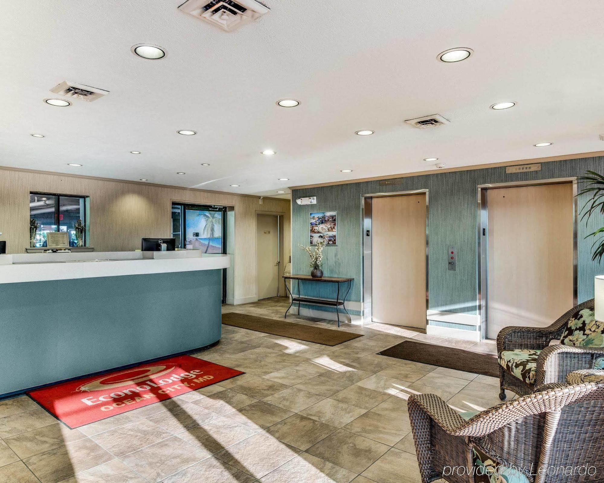 Quality Inn & Suites Oceanblock Ocean City Exterior photo